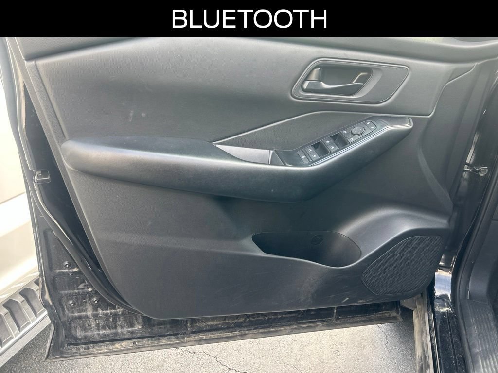Used 2024 Nissan Rogue S AWD/4WD image 10
