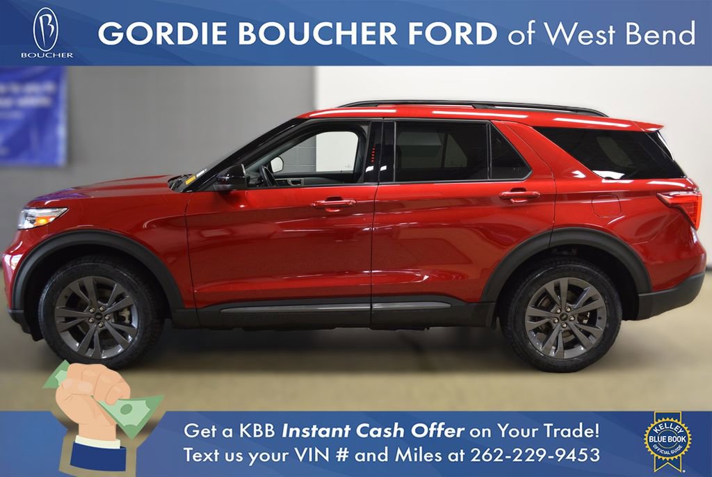 Certified 2023 Ford Explorer XLT w/ Equipment Group 202A AWD/4WD image 2