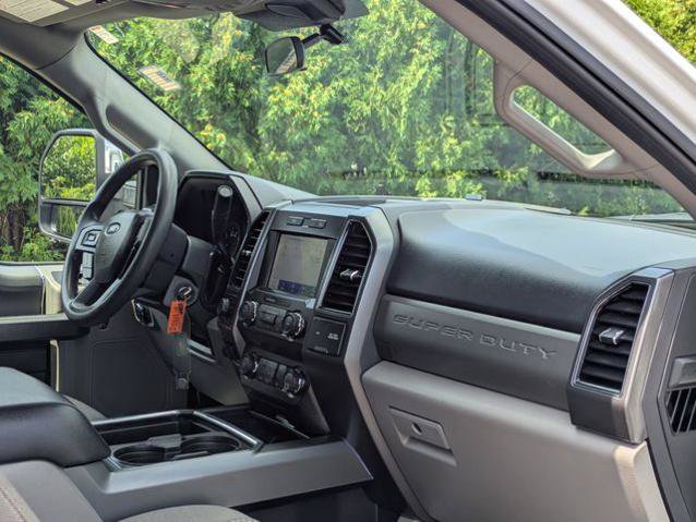 Certified 2022 Ford F250 XLT w/ XLT Premium Package AWD/4WD image 34