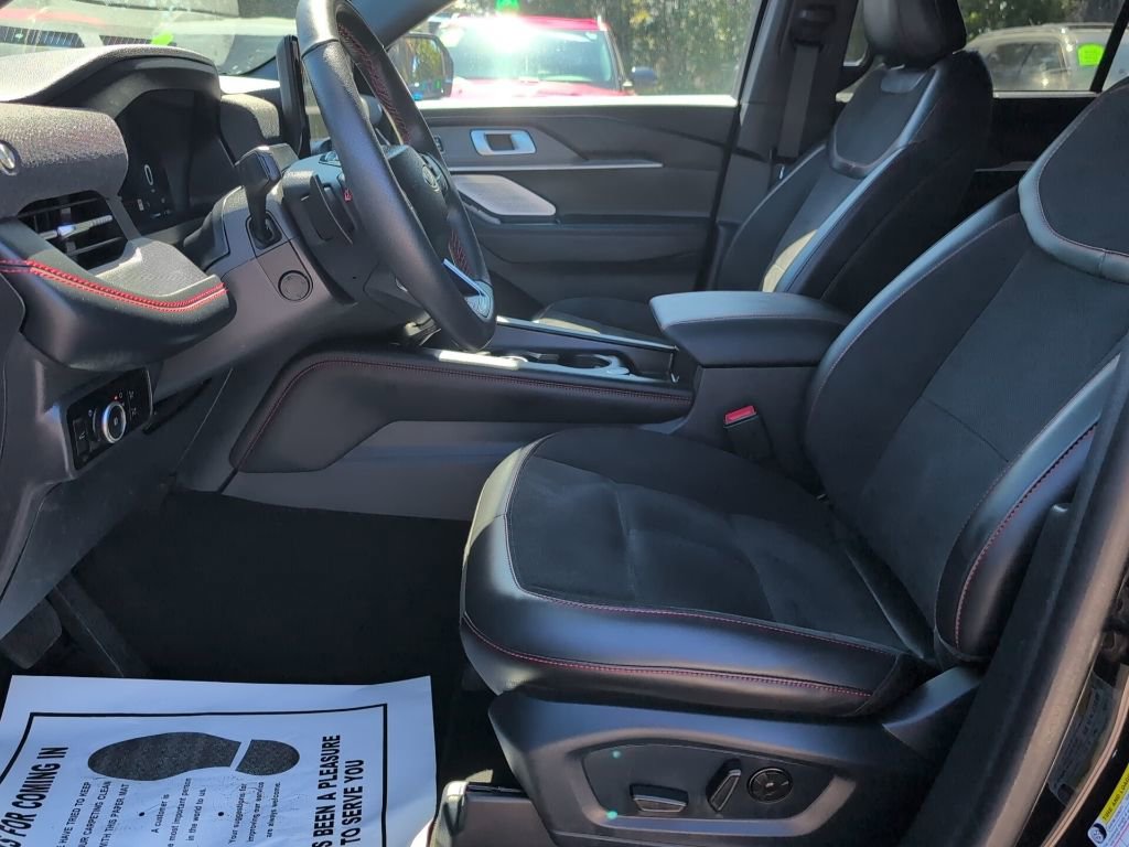 Certified 2025 Ford Explorer ST image 8