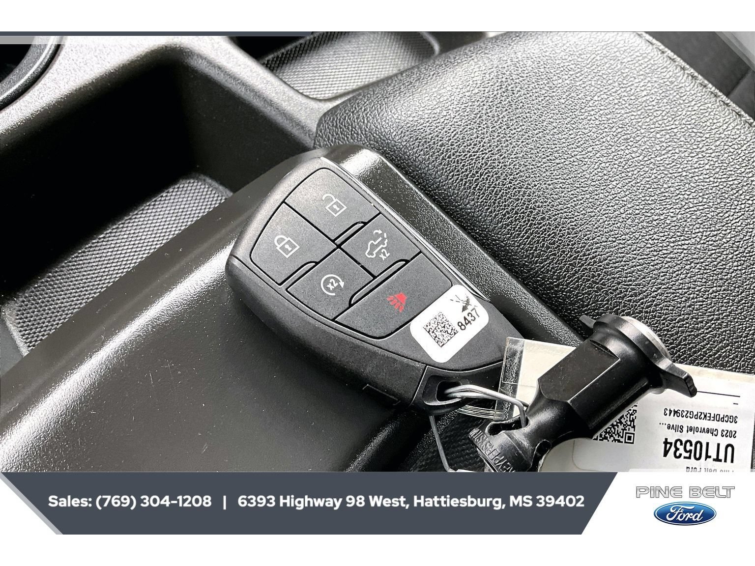 Used 2023 Chevrolet Silverado 1500 LT Trail Boss w/ Protection Package AWD/4WD image 9