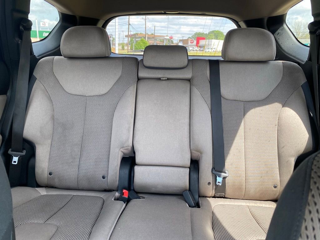 Used 2019 Hyundai Santa Fe SEL FWD image 25