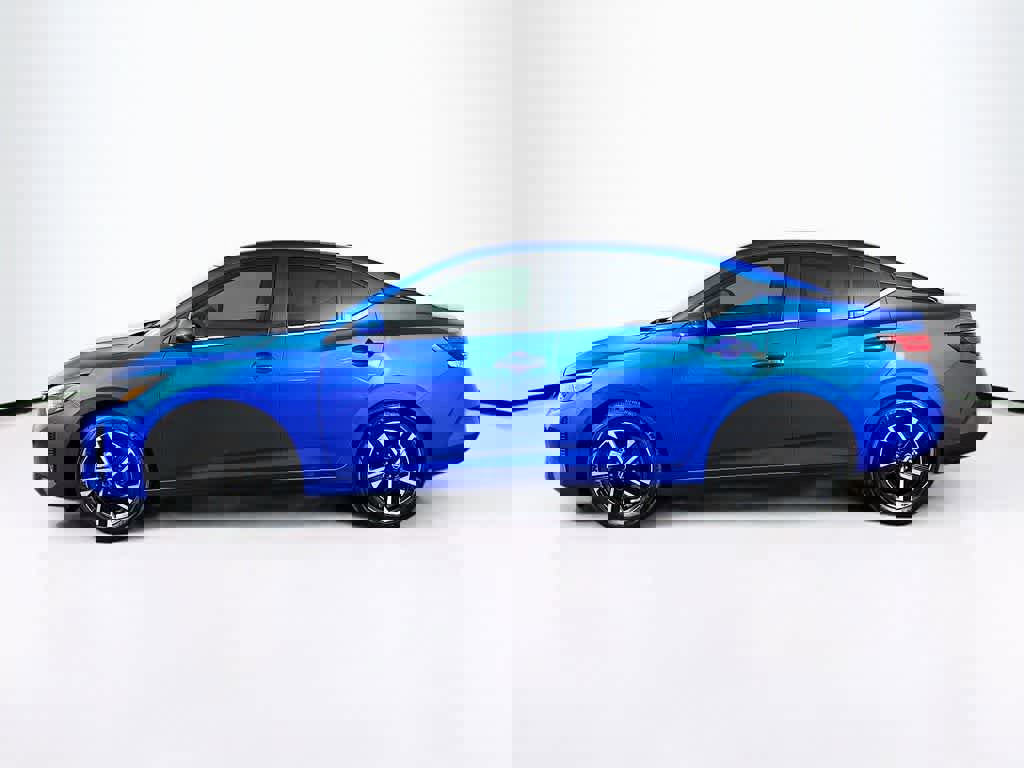 Used 2024 Nissan Sentra SV image 2