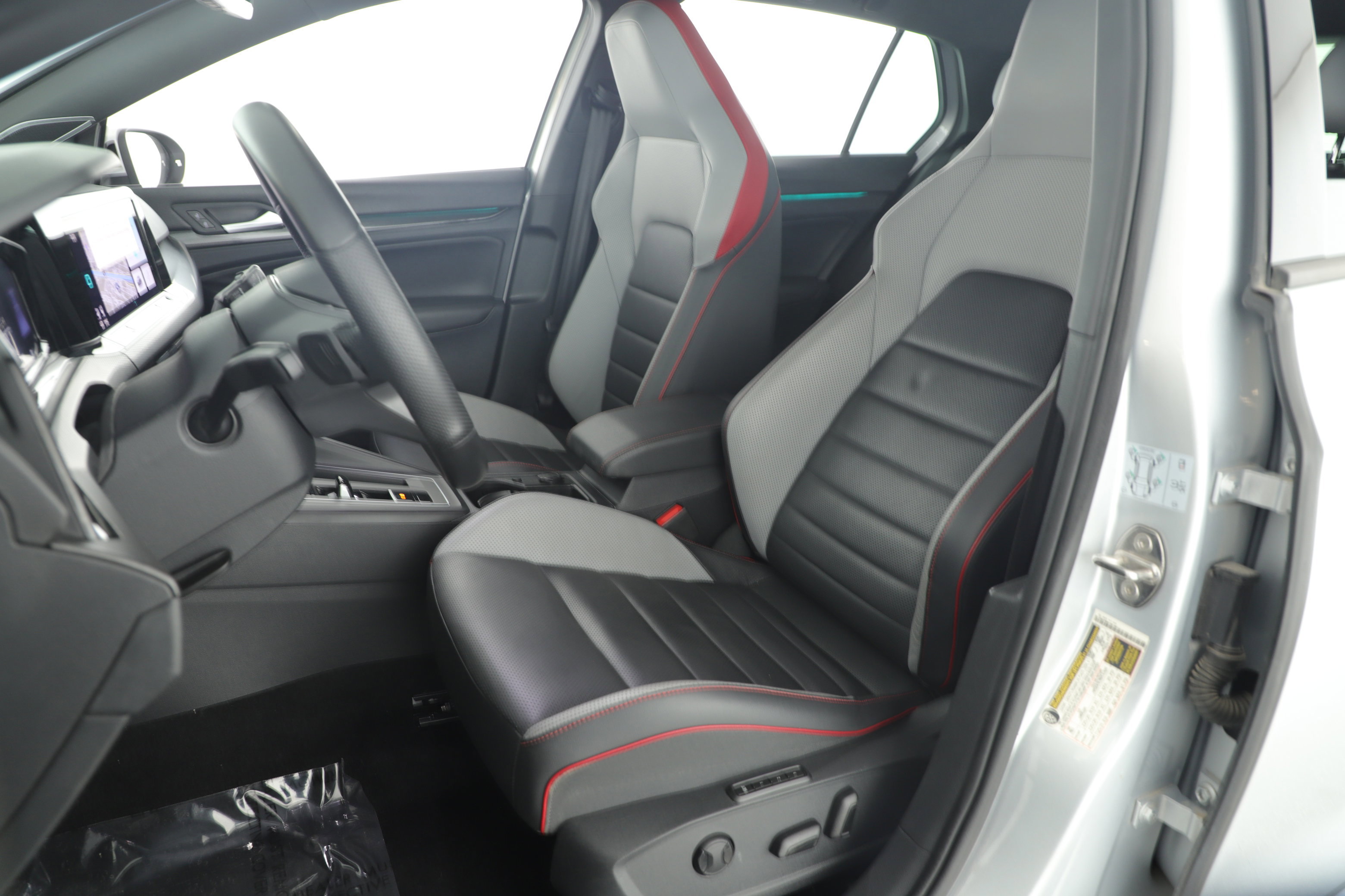 Used 2022 Volkswagen GTI Autobahn image 10