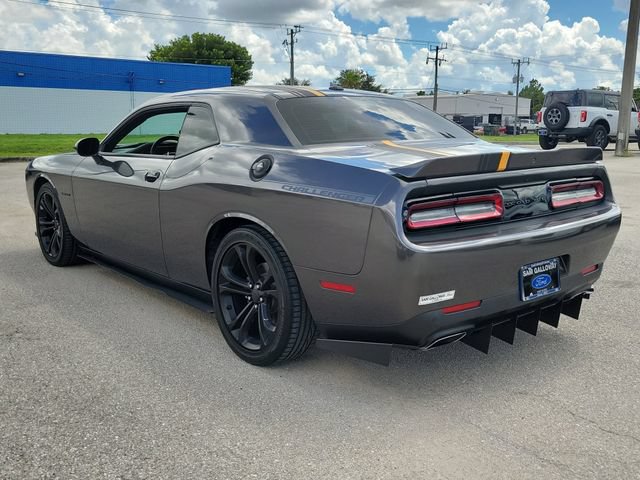 Used 2022 Dodge Challenger R/T RWD image 4