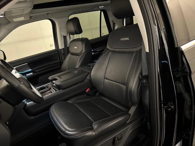 Certified 2025 Ford Expedition Platinum AWD/4WD image 19