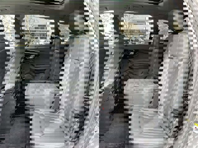 Used 2023 Audi Q7 3.0T Premium Plus image 16