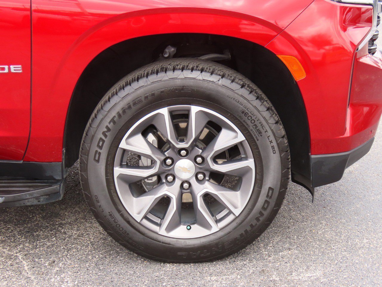 Used 2024 Chevrolet Tahoe LS w/ Driver Alert Package image 13