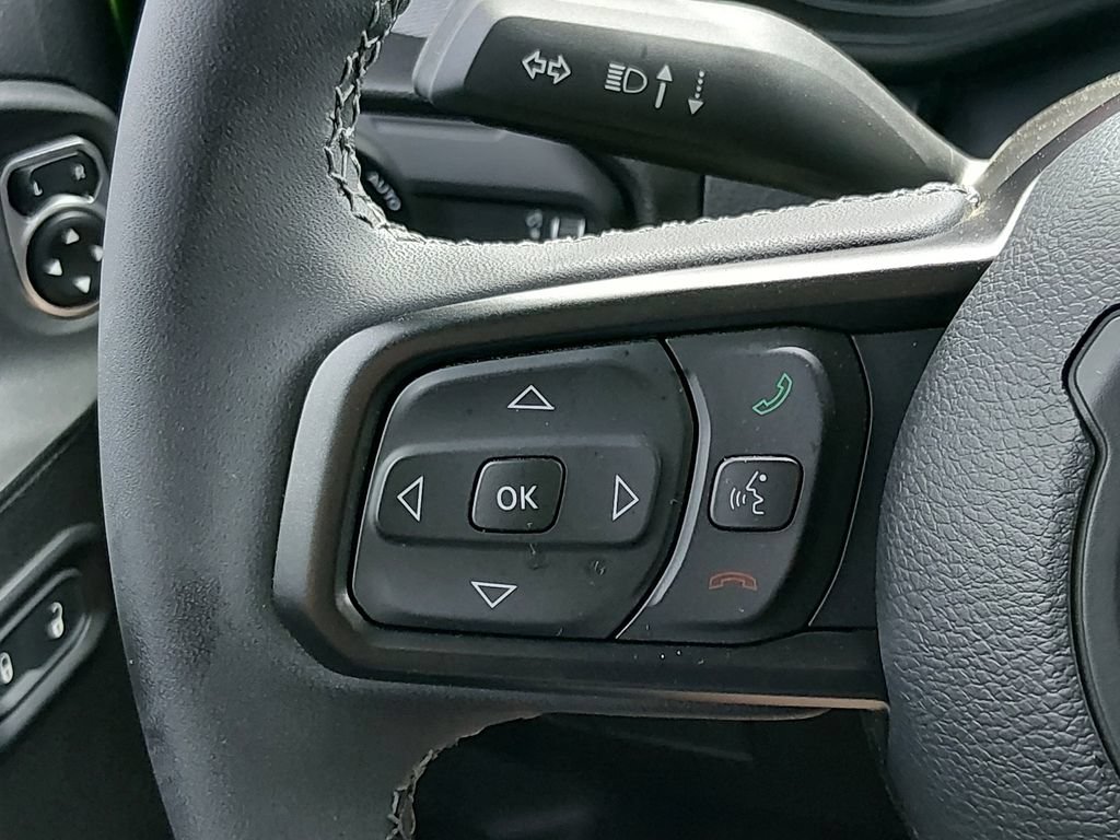 Used 2025 Jeep Wrangler Sport AWD/4WD image 21