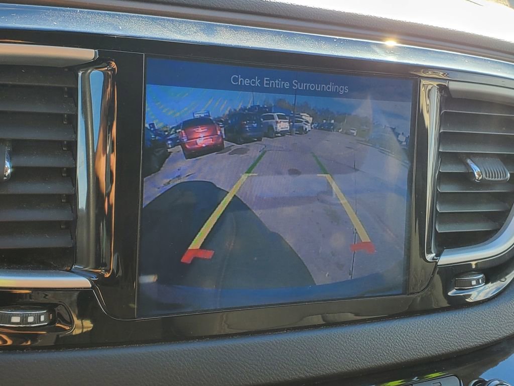 Used 2017 Chrysler Pacifica Touring image 23