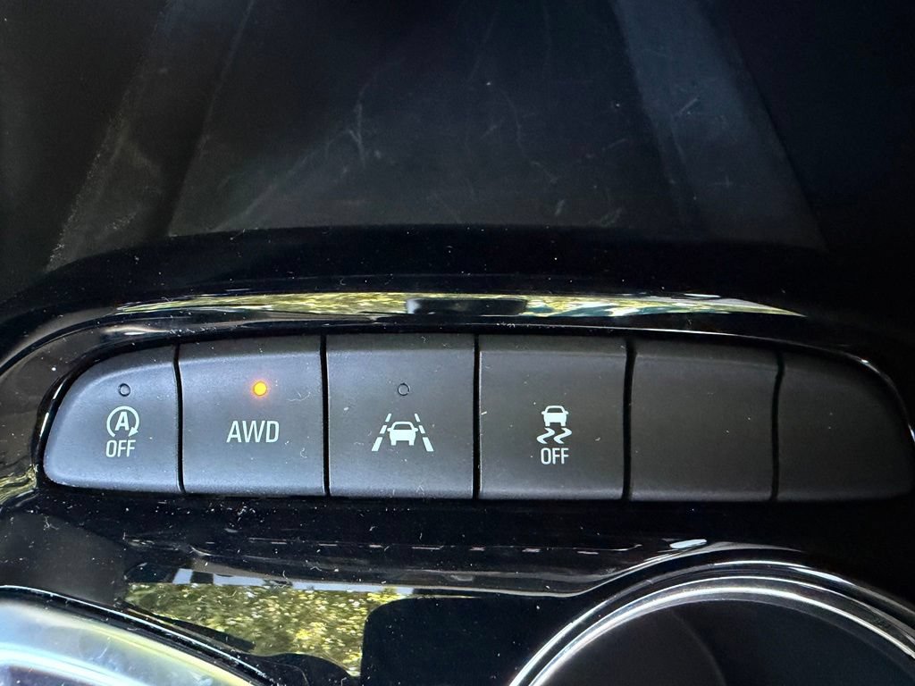 Used 2024 Buick Encore GX Avenir w/ Avenir Convenience Package AWD/4WD image 24