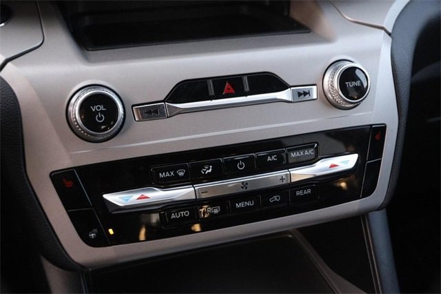 Certified 2023 Ford Explorer XLT w/ Equipment Group 202A image 19