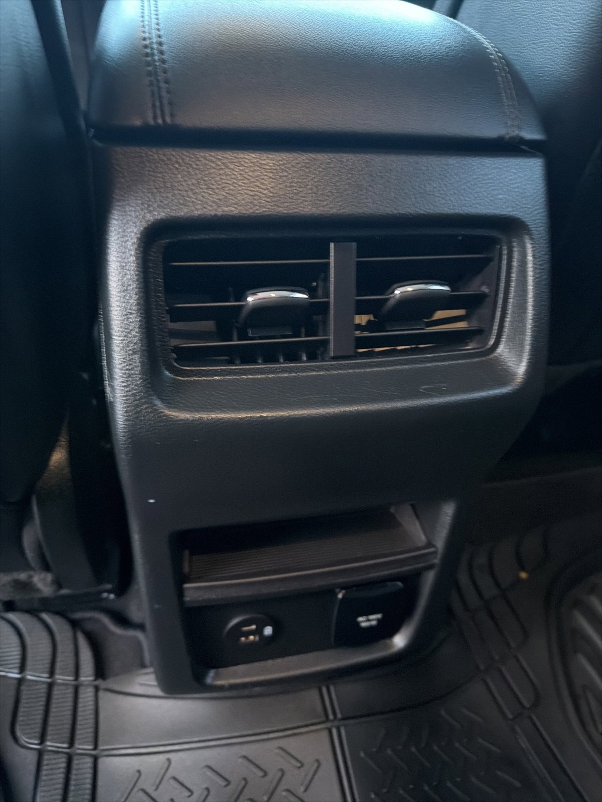 Certified 2022 Ford Edge SEL w/ Convenience Package image 13