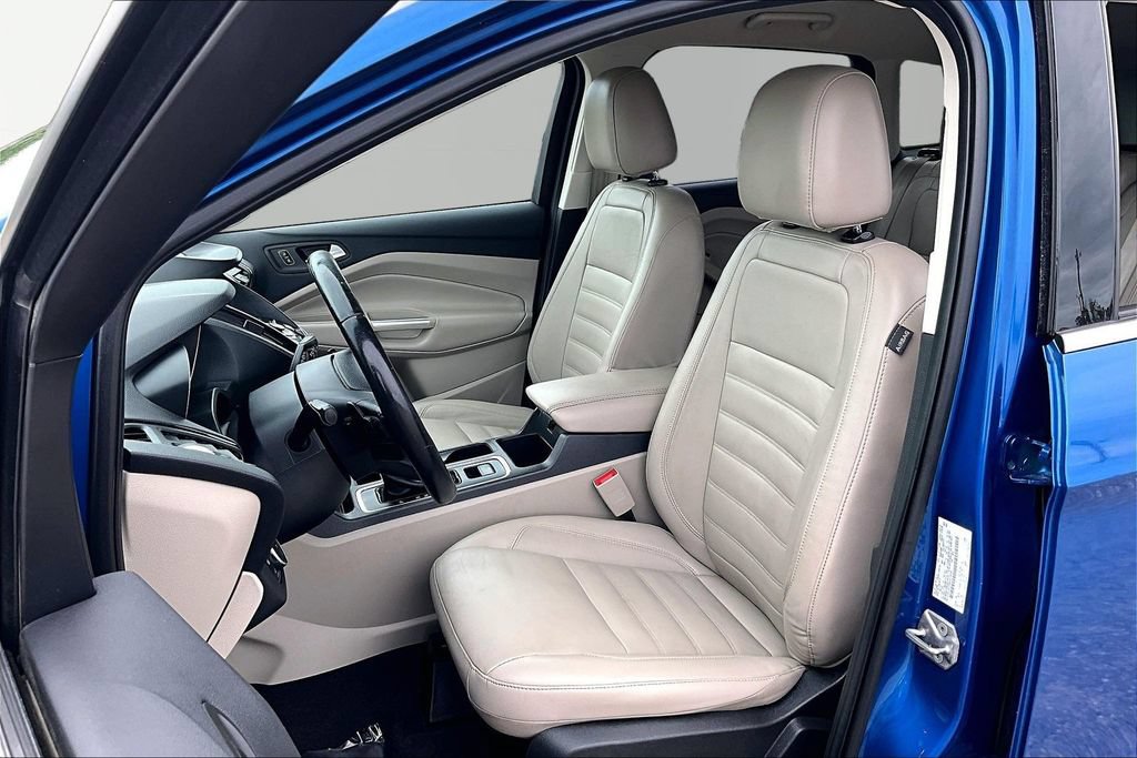 Certified 2017 Ford Escape Titanium FWD image 25