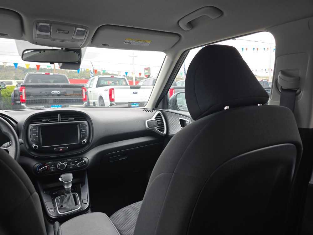 Used 2023 Kia Soul LX w/ Option Group 015 image 14