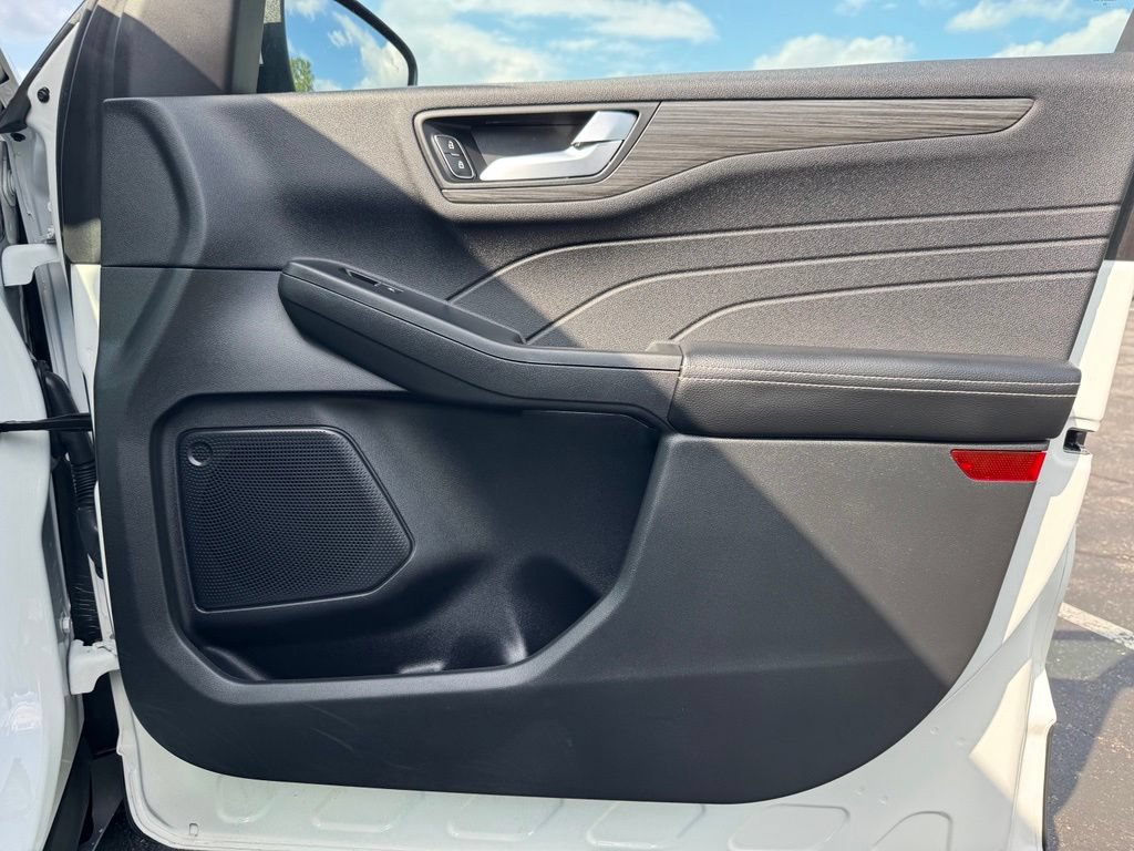 Certified 2023 Ford Escape Platinum AWD/4WD image 24