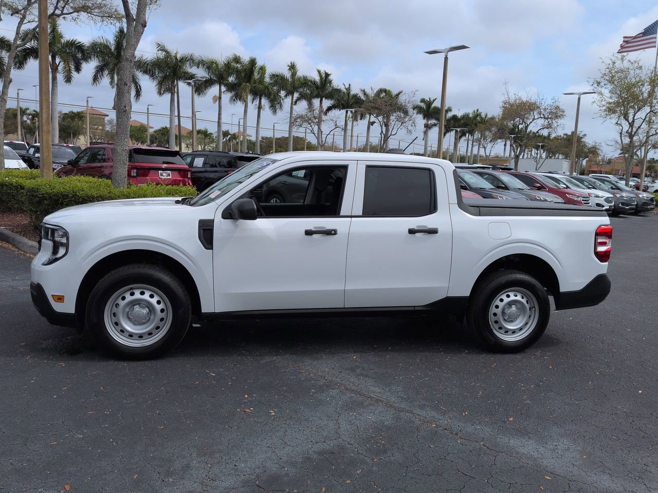 Certified 2025 Ford Maverick XL image 7