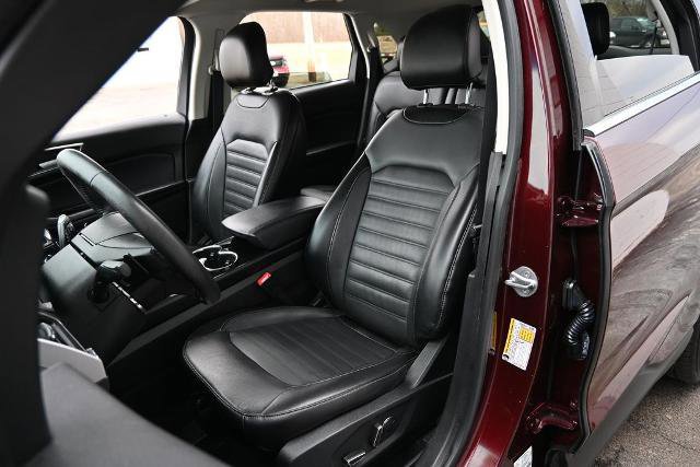 Certified 2017 Ford Edge SEL w/ Equipment Group 201A image 21