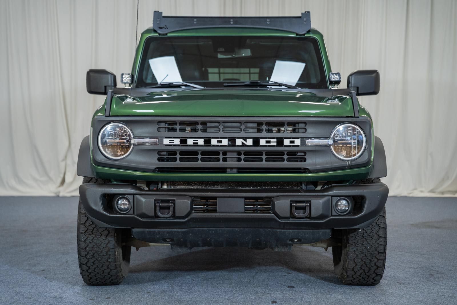 Certified 2022 Ford Bronco Black Diamond AWD/4WD image 2