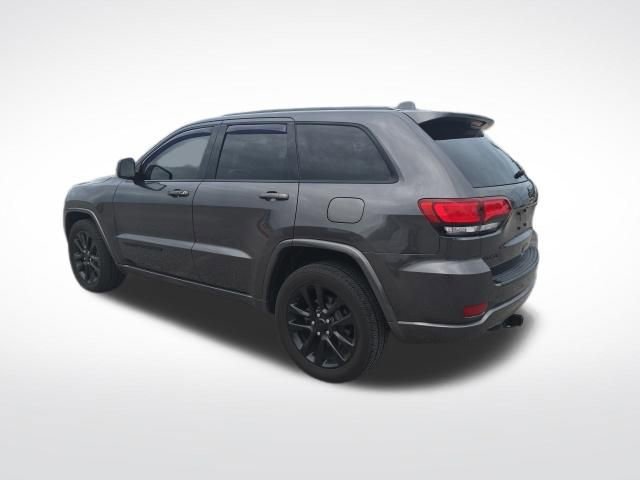 Used 2018 Jeep Grand Cherokee Altitude AWD/4WD image 5