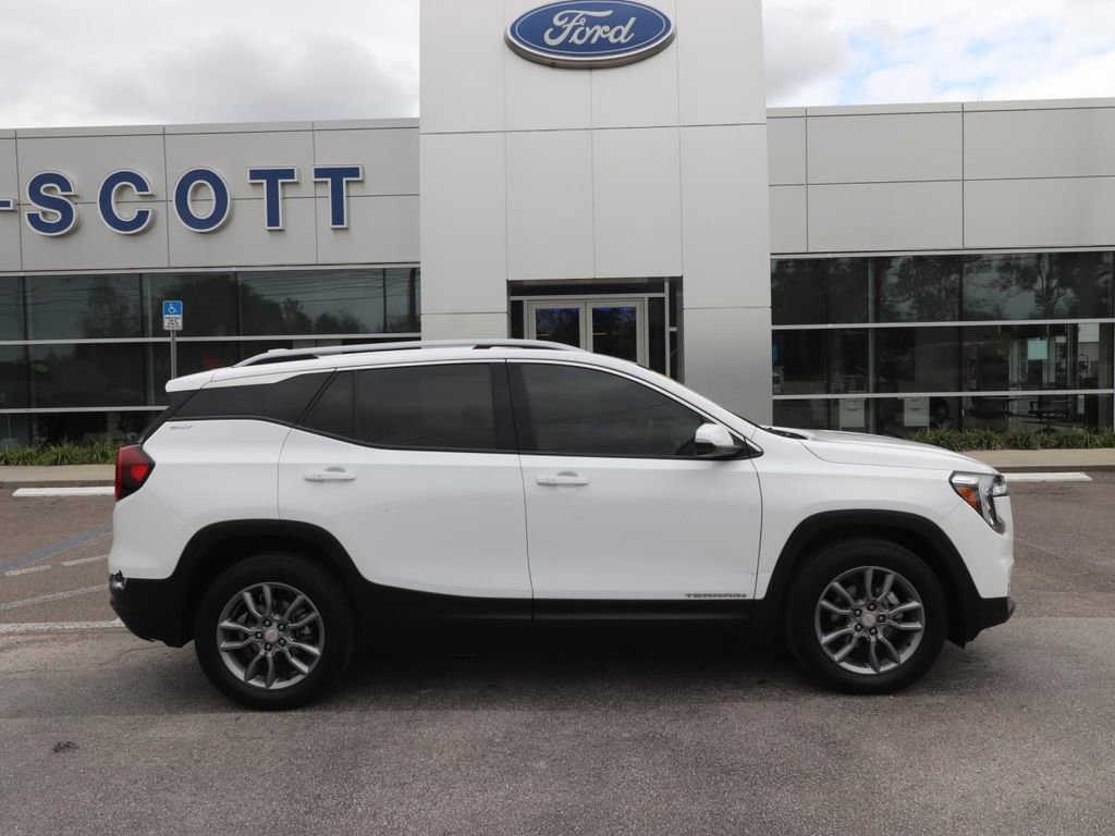 Used 2022 GMC Terrain SLT image 6