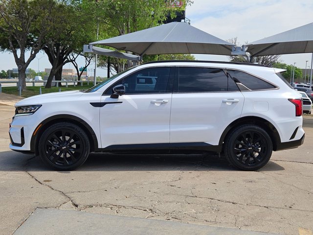Used 2021 Kia Sorento SX image 9