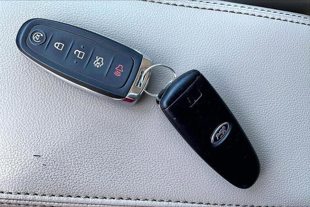 Certified 2019 Ford Escape Titanium image 11