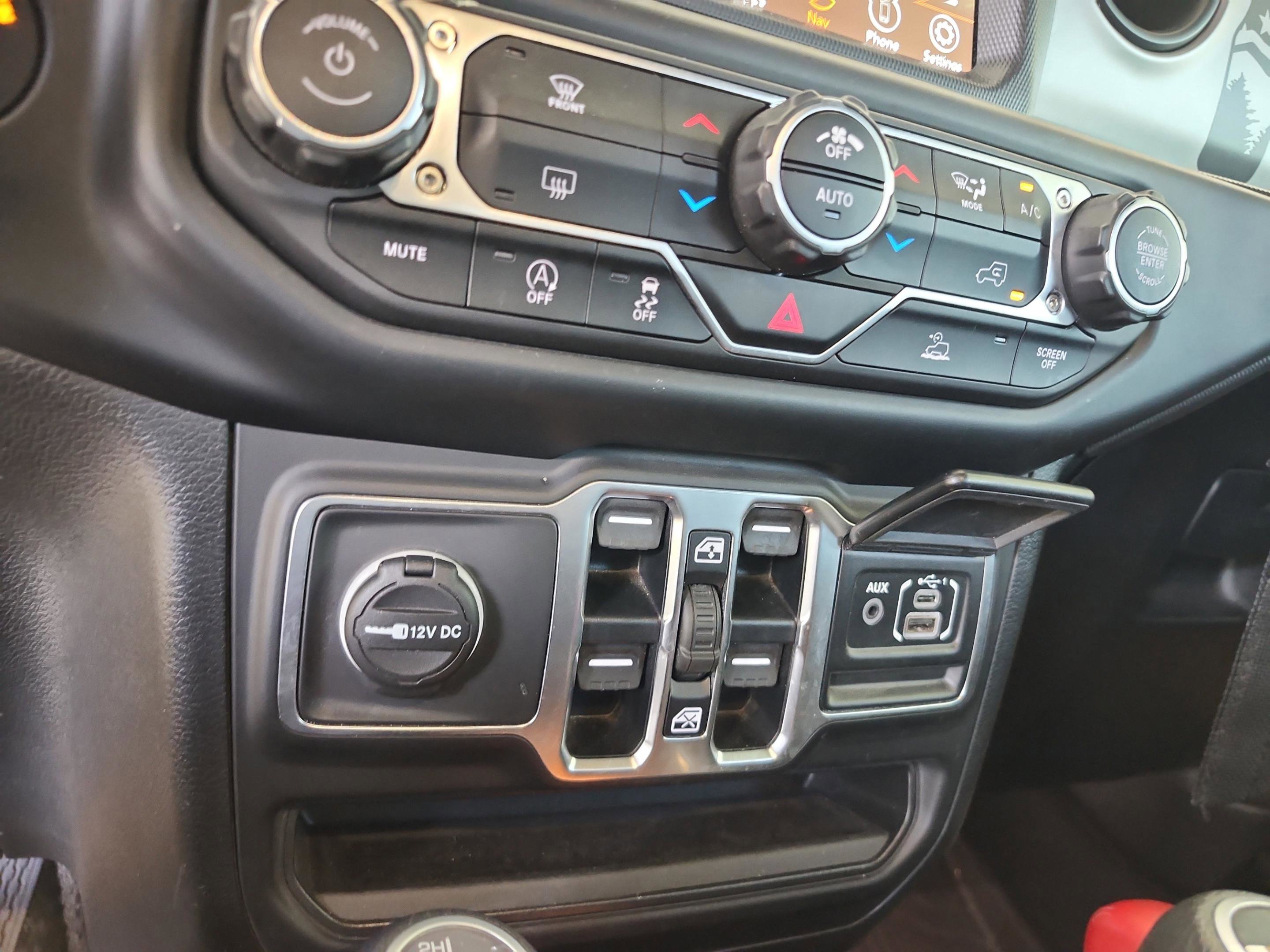 Used 2021 Jeep Wrangler Unlimited Sport AWD/4WD image 27