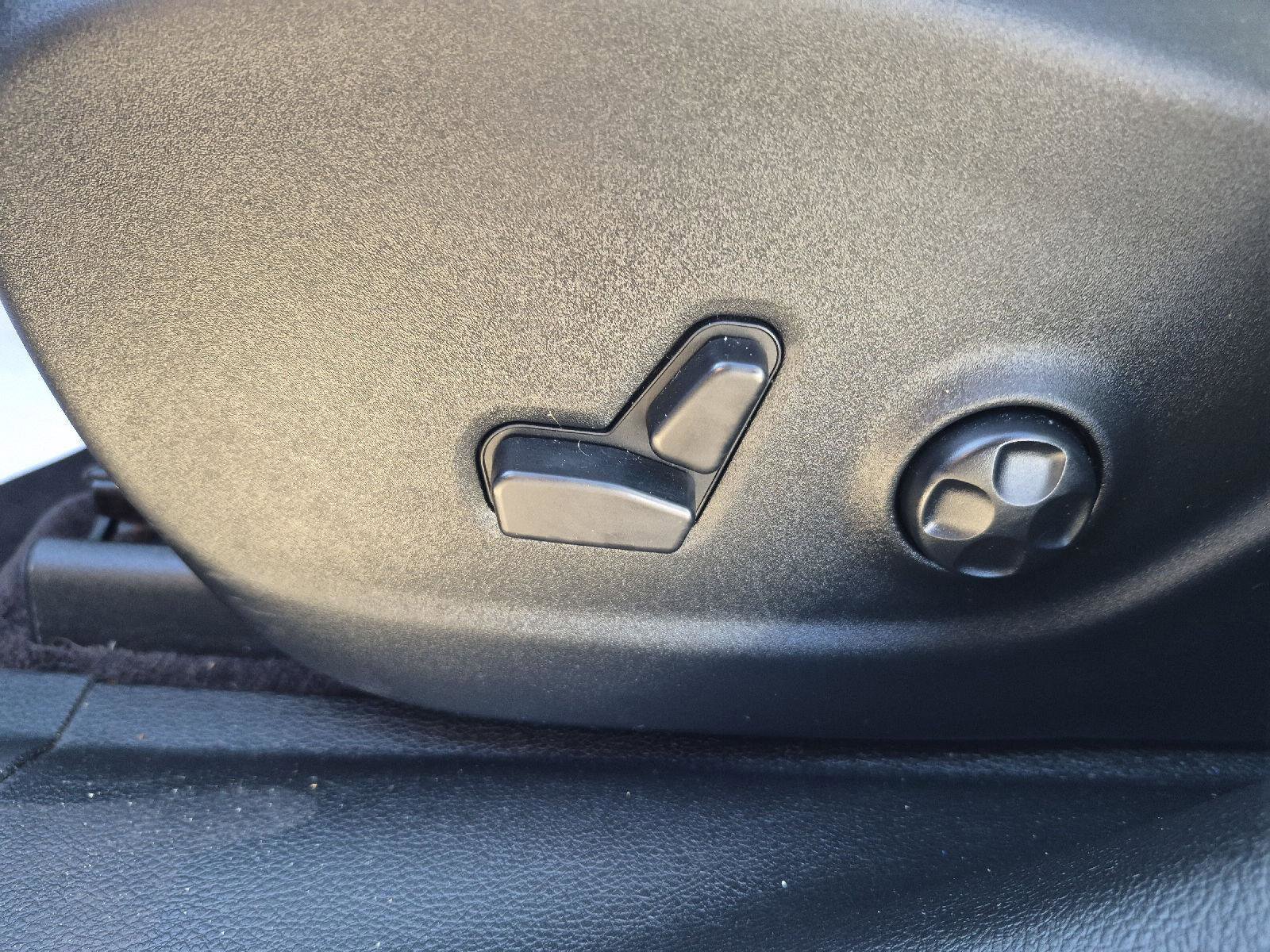 Used 2018 Jeep Cherokee Latitude Plus image 15