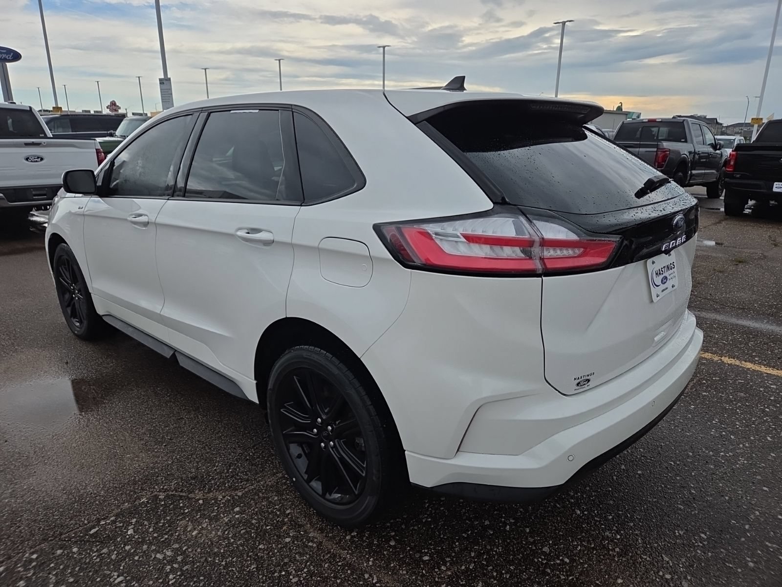 Certified 2024 Ford Edge ST-Line AWD/4WD image 3