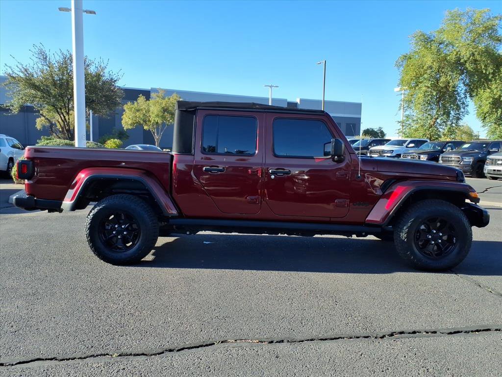 Used 2022 Jeep Gladiator Willys image 2