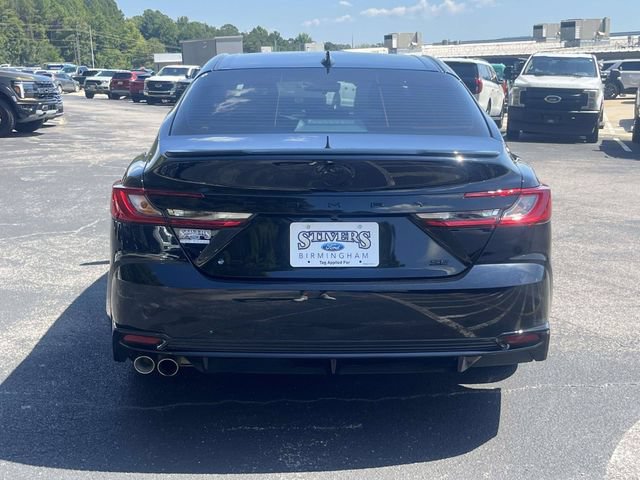 Used 2026 Toyota Camry Hybrid w/ Convenience Package FWD image 5
