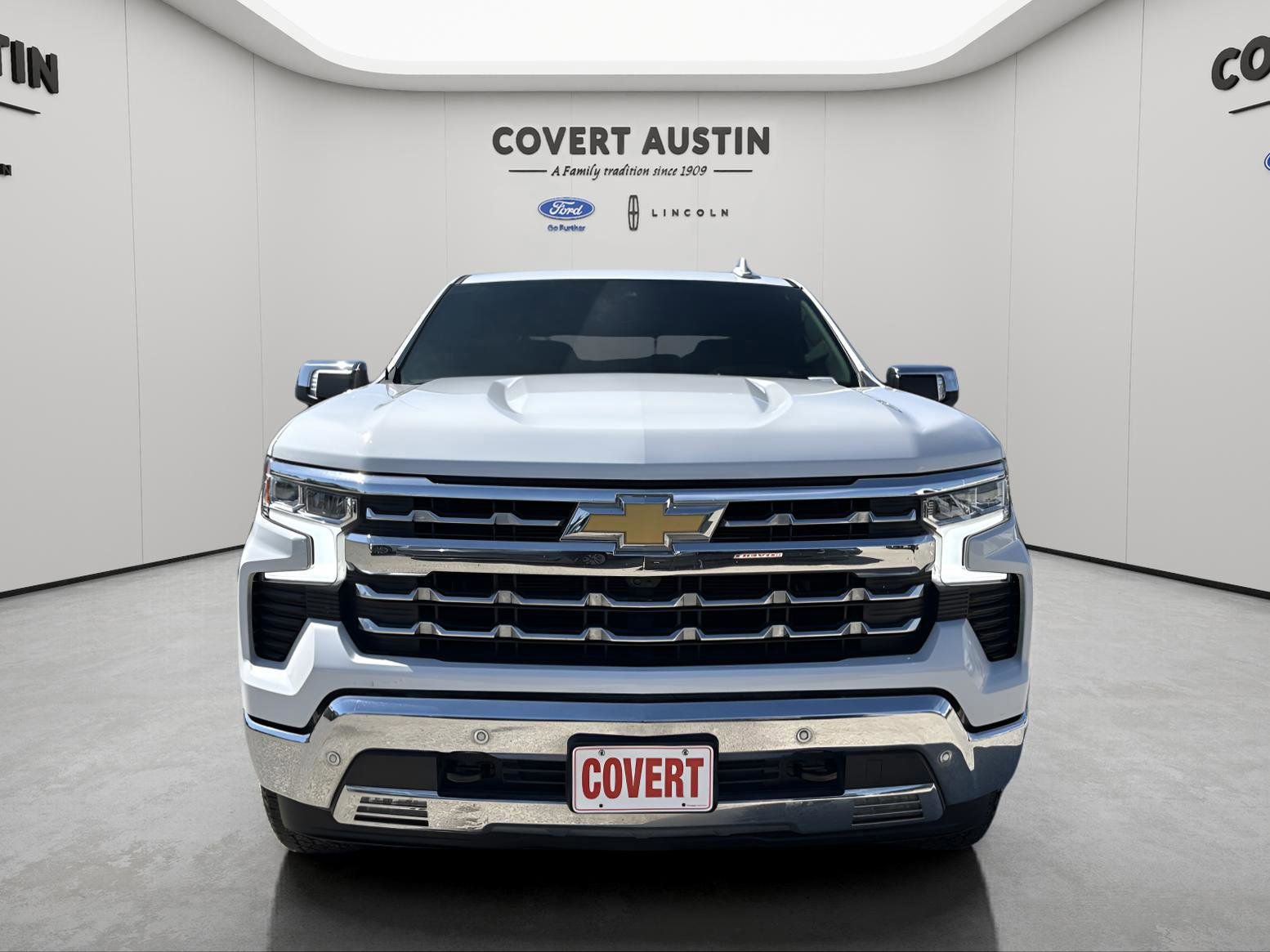 Used 2025 Chevrolet Silverado 1500 LTZ image 8