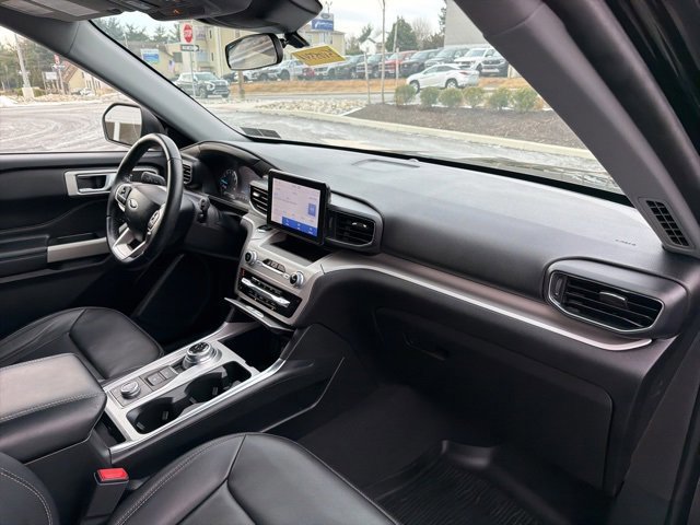 Certified 2023 Ford Explorer XLT w/ Equipment Group 202A image 36