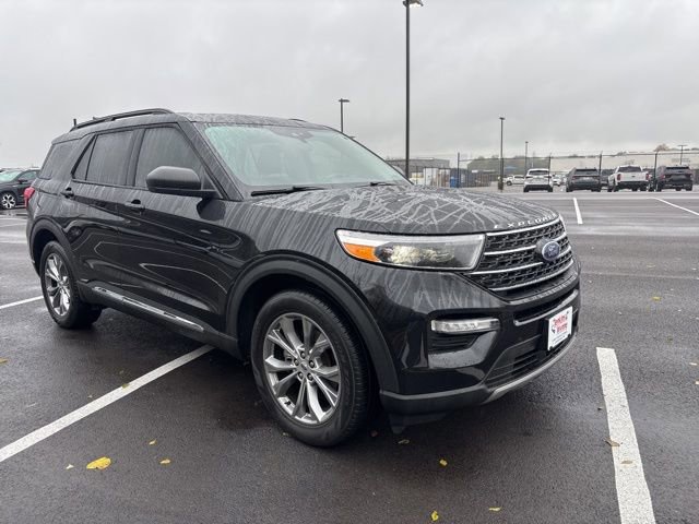 Certified 2022 Ford Explorer XLT w/ Equipment Group 202A image 6