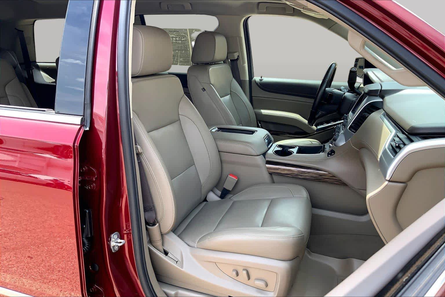 Used 2020 GMC Yukon SLT w/ Premium Edition RWD image 9