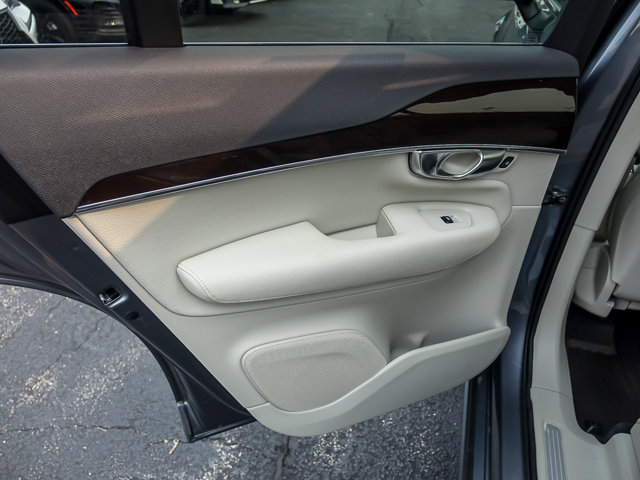 Used 2019 Volvo XC90 T6 Momentum w/ Advanced Package AWD/4WD image 22