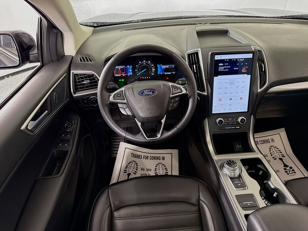 Certified 2024 Ford Edge SEL w/ Convenience Package image 3