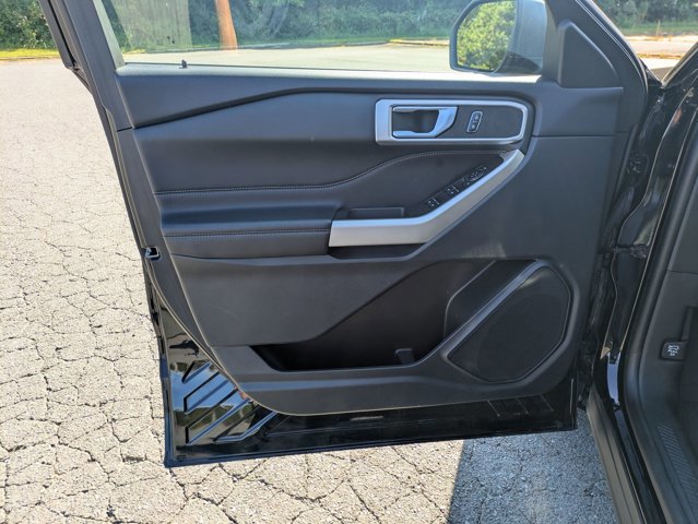 Certified 2023 Ford Explorer XLT w/ Equipment Group 202A image 11