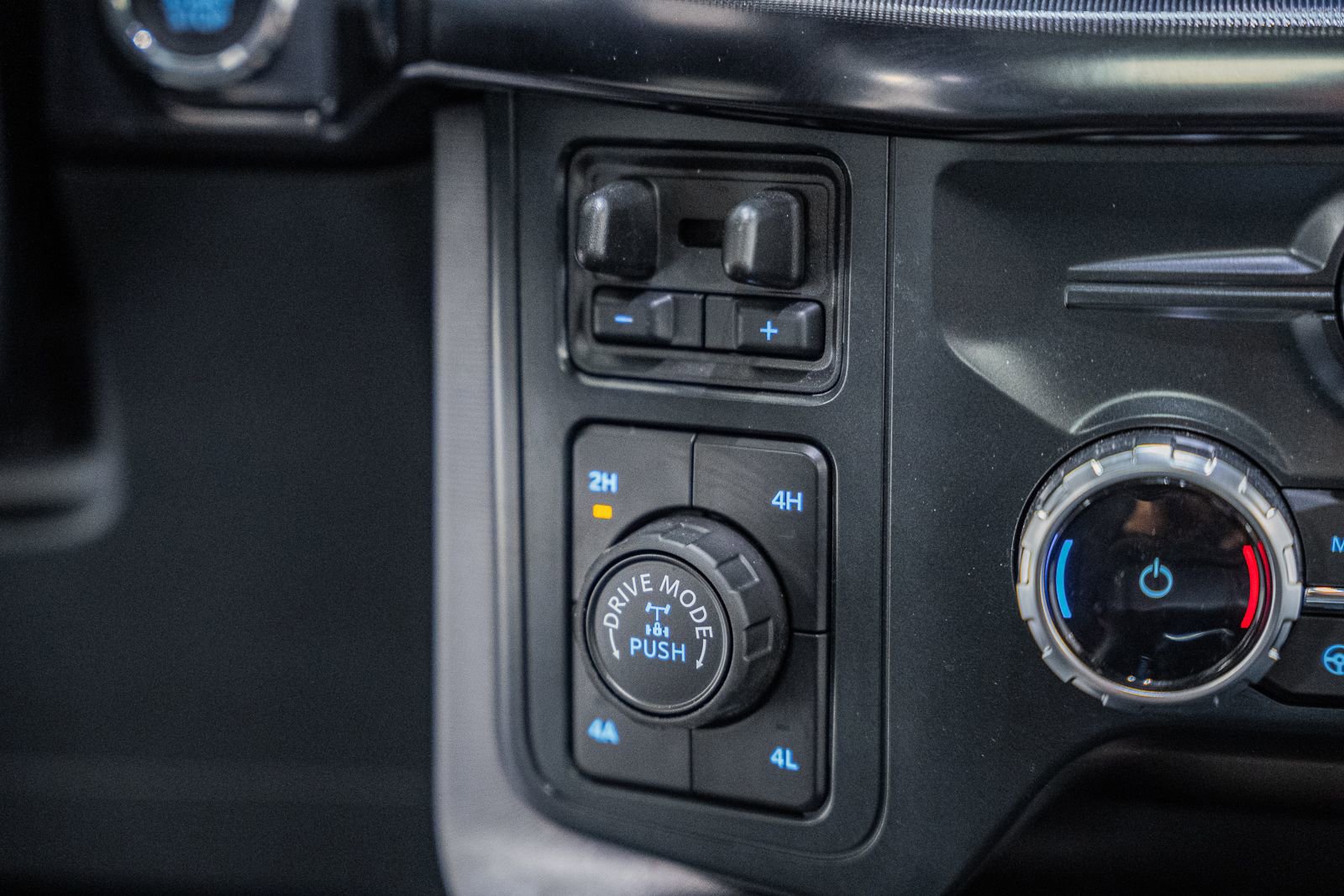 Certified 2025 Ford F150 Raptor w/ Equipment Group 803A Raptor R image 35