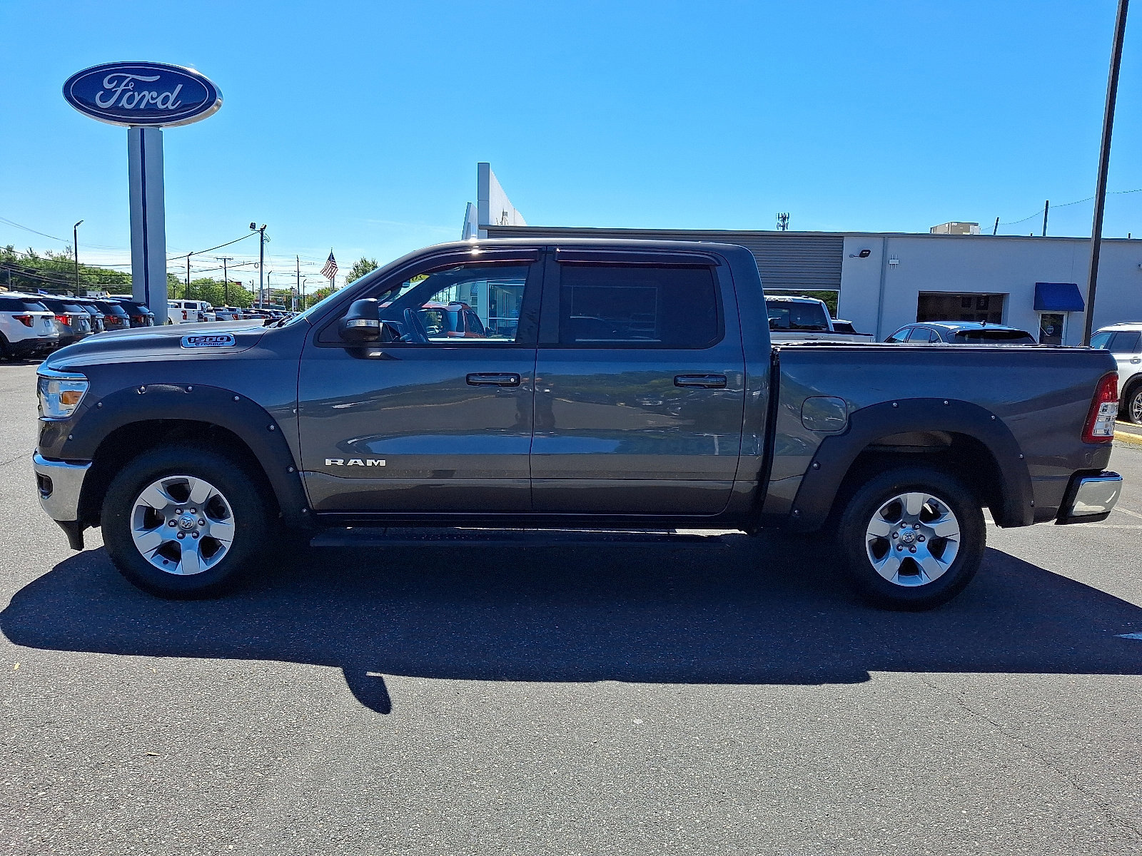 Used 2021 RAM 1500 Big Horn image 9