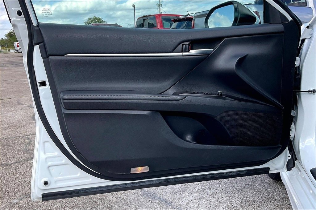 Used 2024 Toyota Camry XSE image 17