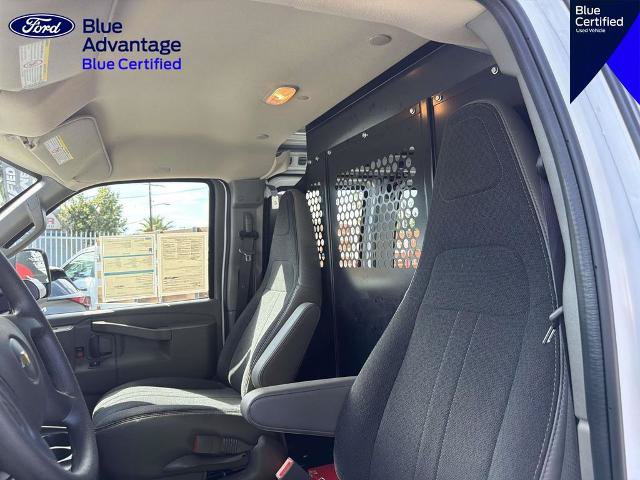 Used 2025 Chevrolet Express 2500 w/ Driver Convenience Package RWD image 32