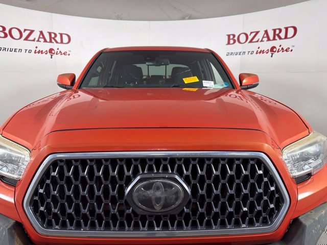 Used 2018 Toyota Tacoma TRD Off-Road AWD/4WD image 5