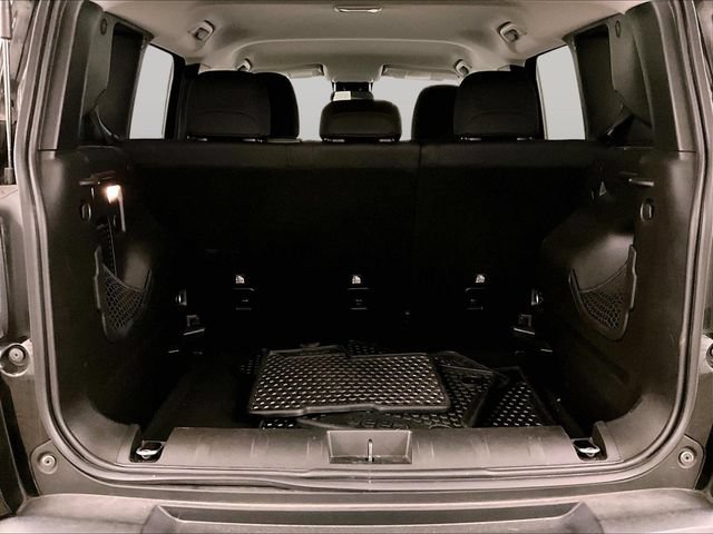 Used 2020 Jeep Renegade Latitude w/ Cold Weather Group AWD/4WD image 33