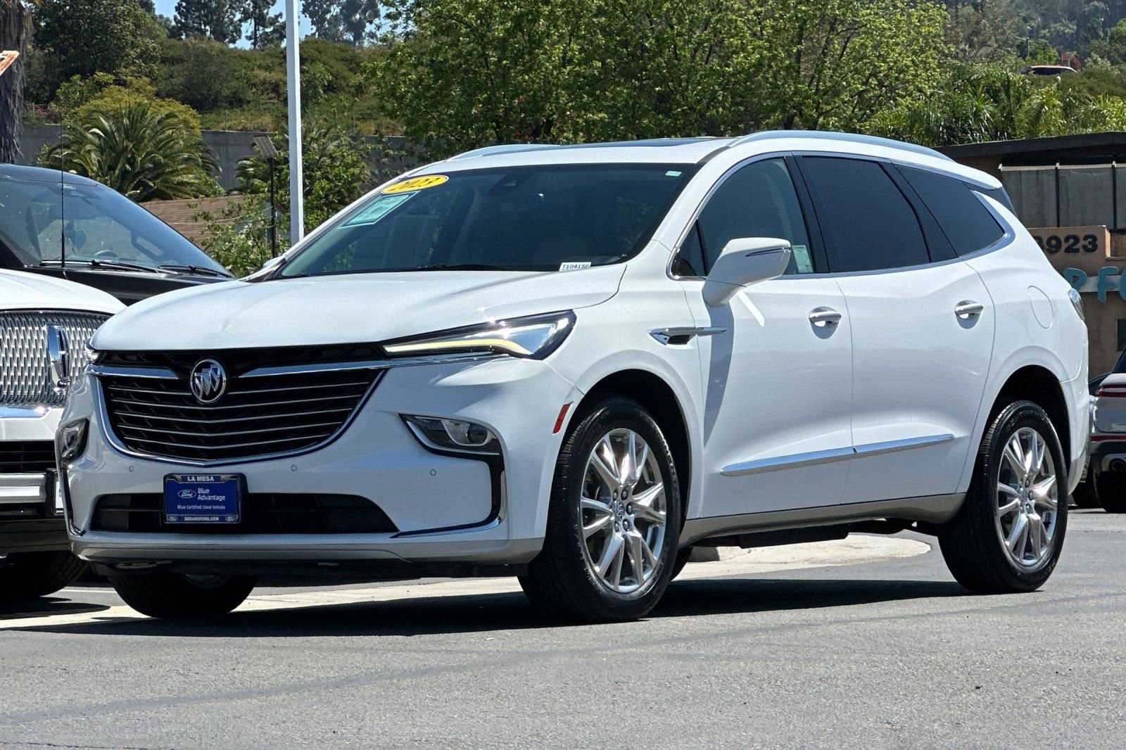 Used 2023 Buick Enclave Essence w/ Experience Buick Package AWD/4WD image 7