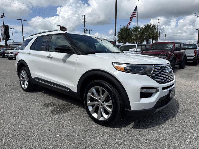 Certified 2023 Ford Explorer Platinum w/ Technology Package AWD/4WD image 18