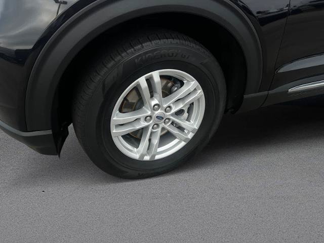 Certified 2023 Ford Explorer XLT RWD image 9