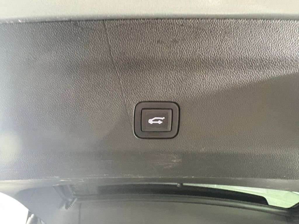 Used 2024 Chevrolet Tahoe RST w/ Luxury Package image 35