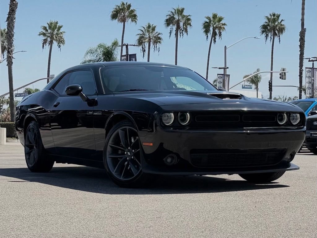 Used 2019 Dodge Challenger GT w/ Plus Package RWD image 2
